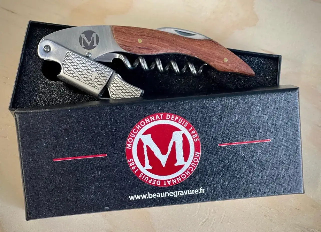 Couteau de sommelier personnalisé présenté dans son coffret