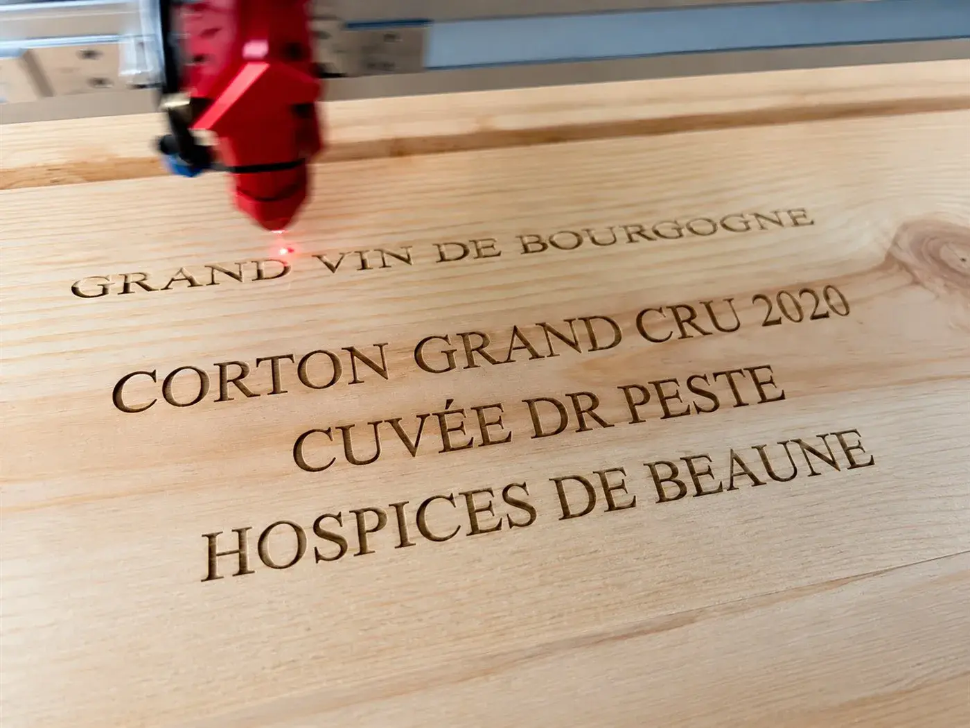 Gravure laser — réalisation de l’atelier Beaune Gravure